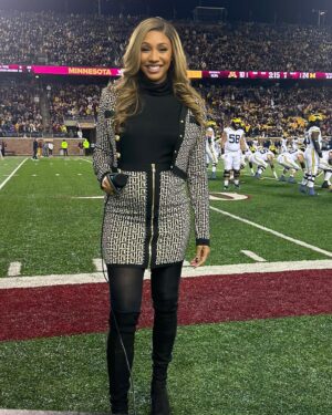 Maria Taylor Instagram - Nothing like Saturday nights 🏈