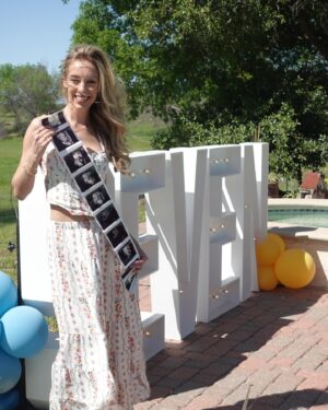 Mariah Strongin Instagram - Little recap of the weekend in Texas for the celebration of little Seven to be. My heart is so full 🩵
Now get here so we can squeeze you! 
P.S. Your parents rock!