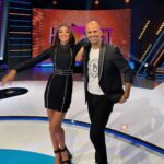 Mariam Hernández Instagram – Esta noche, a las 22:30 hora canaria, estrenamos @hitlistrtvc y quiero dar las GRACIAS a todo el equipazo por lo bien que nos lo estamos pasando y por las risas que llenan el plató cada día. Ojalá lo disfruten tanto como nosotros haciéndolo!! Querido @ivantorresep , es un súper placer iniciar esta andadura a tu vera. Gracias @ithaca2001 por llevar la batuta con tanto arte y a @rtvces @santifalconr #Topanga #DobleDiez por la confianza plena. (Se puede ver en directo en el canal de YouTube de @rtvces). Arrancamos 💥
@rakelquesada me pone Bella cada día y me alegra las mañanas ;)