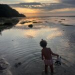 Mariam Hernández Instagram – Hace justo 4 años, a esta hora, nacía la gran revolución de mi vida. Aún no me explico cómo hemos llegado hasta aquí, ha sido tan rápido (y por momentos tannnn lento). He conocido el amor más absoluto pero también me ha costado mucho encontrarme en esta nueva faceta de madre. Y ahí seguimos, surfeando la vida, sintiéndome muy afortunada (a la vez que agotada) y queriendo cada día más al amor de mi vida.

Feliz cumpleaños y feliz todo lo que te espera mi amor.
Te quiero, pequeña. Muchísimo.