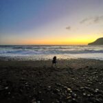 Mariam Hernández Instagram – Parar, (des)Conectar, la vida sin prisa, con atardeceres increíbles, café en arena, mares de invierno y las mejores vistas ❣️