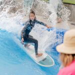 Mariam Hernández Instagram – Se acerca el buen tiempo ☀️ y es hora de sacar la tabla @indio_surfboards 🏄♀️ y @mariam_hernan lo sabe muy bien! 😝
Verla disfrutar en nuestra ola 🌊 no tiene precio! 🫶
📍Estamos en @xmadrid_
