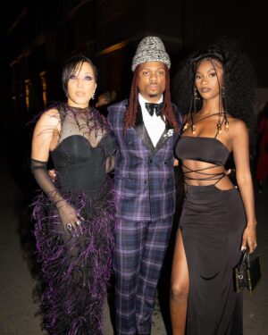 Mariama Diallo Instagram - A night to remember celebrating the @15percentpledge. @revlon thank you so much for having me, @emmagrede & @aurorajames the work you are both doing is incredible and extremly inspiring.  I’m wearing head to toe @sincerelyria.xo #blackowned 🤍

Photos @61.mm
