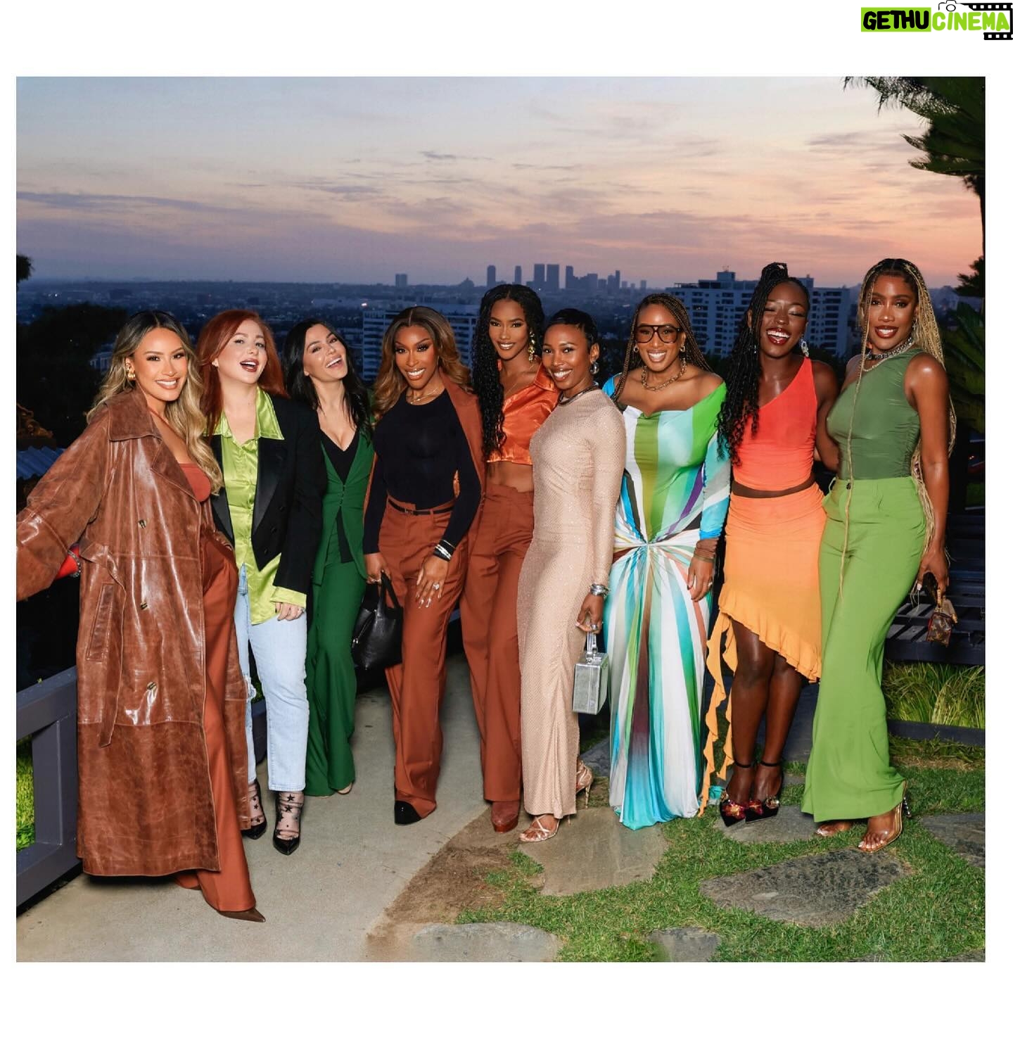 Mariama Diallo Instagram - Empowered women, empower women. 💫 Closing women’s month with the women who inspire me. @sincerelyria.xo dinner was a dream come true, filled with unforgettable moments of knowledge sharing and sisterhood. Immense gratitude to everyone who made it. A huge shoutout to @yamashirola for providing such a stunning and perfect setting for our special night. Everything was phenomenal. @bobby_pap_la you are so talented friend. Thank you so much for capturing these moments 📸