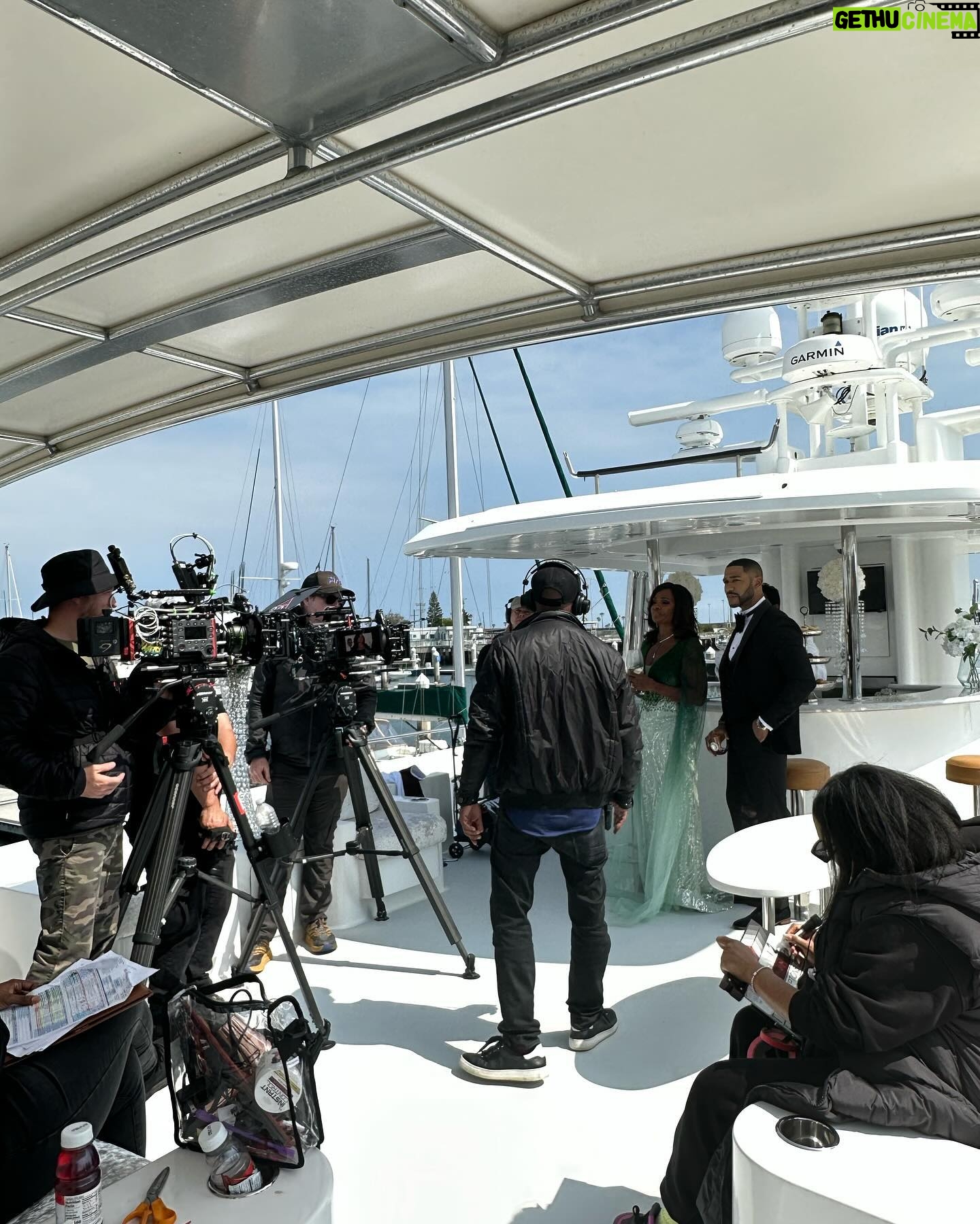 Mariama Diallo Instagram - & that’s a wrap on black Hamptons!! 🎥🎞️ Thank you to everyone who tuned in and the whole @blackhamptonsbet family. Make sure to tune in for the season finale tonight. Trust me it’s full of surprises 🤭🤭