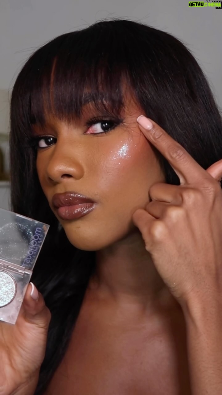 Mariama Diallo Instagram - Last night’s look 💋 Primer @milkmakeup Lip @cayskin Brows @anastasiabeverlyhills Foundation @narsissist Concealer & contour @fentybeauty Powder @onesize Shadow @patricktabeauty Cream blush @dibsbeauty Blurring Blush @danessa_myricks Lips & setting spray @charlottetilbury Highlight @urbandecaycosmetics moondust