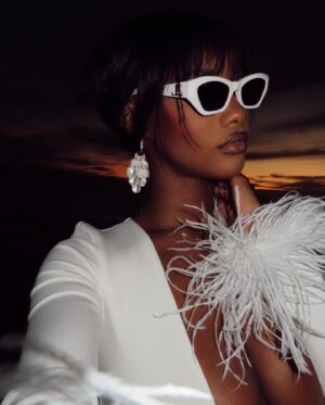 Mariama Diallo Instagram - Feeling light & Free 🕊️Happy New Year