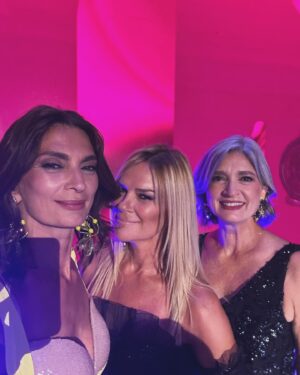 Mariana Arias Instagram - Mis hermanas en el @martinfierrodelamodaok 
Lo importante! Es esto! Los vínculos eternos♥️ @tgarbesi @elizabeth.a.marquez 
las amo!