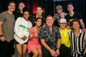 Mariana Lessa Instagram - What an honor to be able to have you here!

Thank you for allowing us to be with you and share these special moments together. This weekend will always be in my heart.

I hope to see again you soon! 

And to our fans, you are amazing!! Thank you for all the love and support. Without you, none of this would be possible!

👻💜 #Jeof #Jatp #JATPFamily

Que honra poder recebê-los aqui.

Obrigada por nos possibilitar estar com vocês e compartilhar esses momentos tão especiais. Com certeza esse final de semana estará sempre em meu coração.

Espero ver vocês em breve.

Aos nossos fãs, vocês são incríveis!
Obrigada por todo carinho, atenção e amor. Sem vocês, nada disso seria possível! 

👻💜 #Jeof #Jatp #JATPFamily

📸 @lumorassi