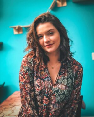 Mariana Lessa Instagram - ~ a sua evolução não irá fazer sentido para aqueles que não estão destinados a fazer parte da próxima fase da sua vida. Siga em frente, deixe fluir ✨