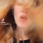 Mariana Avila Instagram - Por curioso….