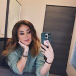 Mariana Avila Instagram – Dosis de realidad 🌼🪐