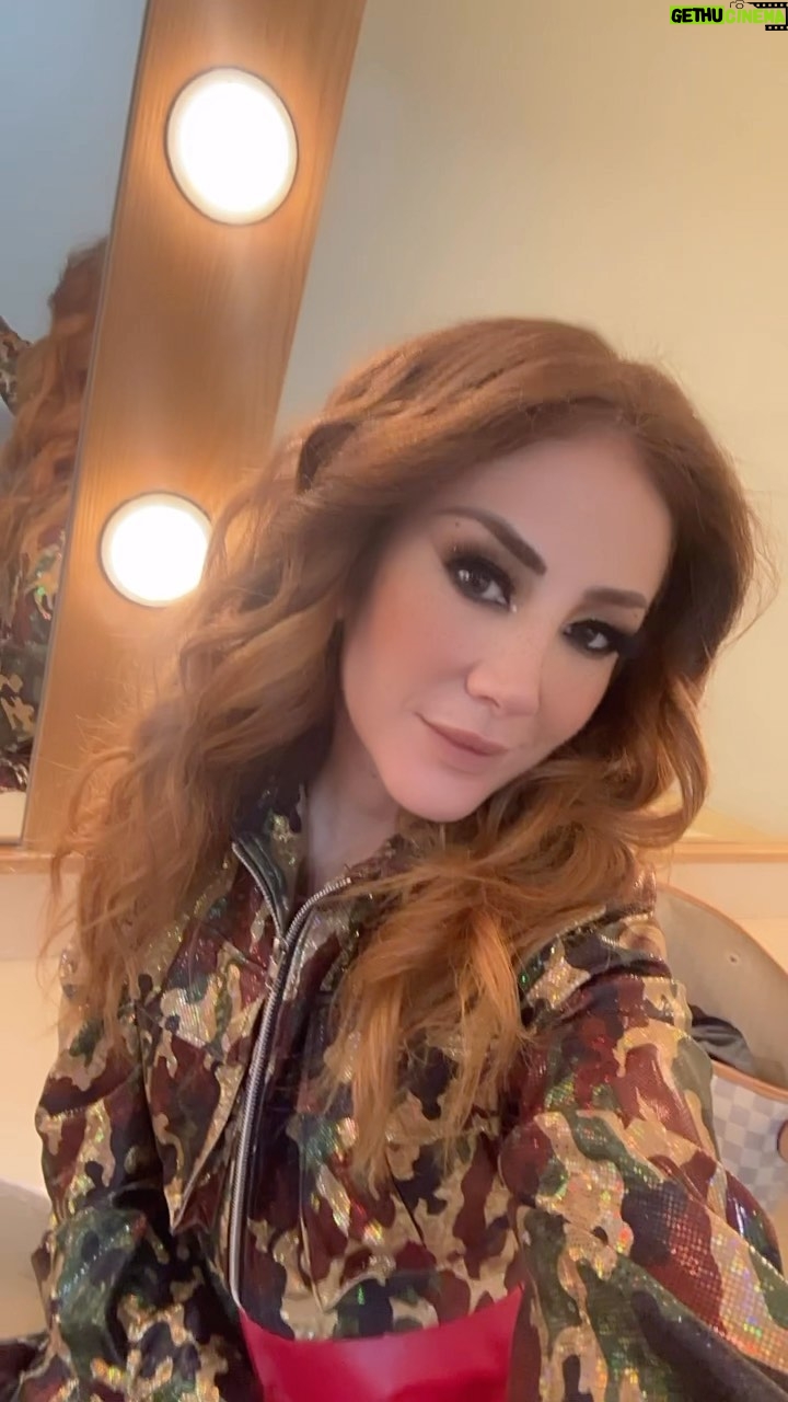 Mariana Avila Instagram - HOY SE BAILA HOY NECESITAMOS QUE VOTEN HOY #teammarianaypaulo 🫶👩🦰🫦 #lasestrellasbailanenhoy🌟 VAMOS POR UNA SEMANITA MÁS 🍫