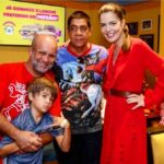 Mariana Gross Instagram - Salve Jorge! Obrigada, @zecapagodinho ! Bom demais! #saojorge ❤️