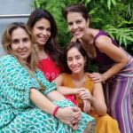 Mariana Gross Instagram - Amigas, desde SEMPRE. 💚💜❤️💛 #quadrado