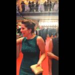 Mariana Loyola Instagram - Recuerdos que aparecen por aquí. @berlinale 2016 con mis amadas @pepasanmartin y @agus_mu_oz ♥♥ de punta en blanco. Yo muy qué hay con un @carolinaherrera 💫 Qué ciudad increíble Berlín, pese al frío de febrero. La cultura, la belleza y el peso de la historia afloran en cada esquina. Vimos a Meryl Streep, la flamante Presidenta del jurado, y me dieron ganas de llorar. Y lo mejor: #Rara @raralapelicula ganaba el premio a mejor película Generation K-Plus. Qué cantidad de emociones mi dióh!