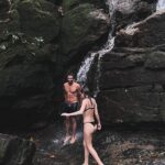Mariana Molina Instagram - tem cachu, tem amigas, tem pagode, tem nascer do sol, tem ressaca, teve de um tudo essa semana!