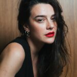 Mariana Molina Instagram - colorida ou preto e branco? me ajuda! 😎 foto do querido @galdinorj