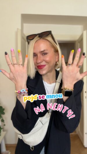 Mariana Prachařová Instagram - Naše rodinný “prasečí” prstíčky aneb pojď to se mnou vylepšit na manikúru😄🐖