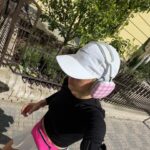 Mariana Prachařová Instagram - a další týden je fuč! já jsem si dala víkend na to zandat zimní věci, vyndat jarní, protřídit je, ale taky se jít nadejchat čerstvýho vzduchu a užít si tyhle božský dny. a taky si udělat radost kytkou. to muselo bejt🌸