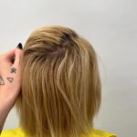 Mariana Prachařová Instagram - zkusila jsem za život hodně vlasových proměn a různých experimentů s barvou, ale myslim, že už je tomu konec. krátký vlasy a blond barva-to jsem prostě já👩🏼 teď jsme s Tesou vlasy jen lehce prostříhávaly a dělaly barvu s přelivem víc do studena. mi lu ju to!