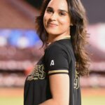 Marianly Tejada Instagram – Gracias de corazón @gigantescibao por este honor. One for the books! 🐴🏆🫶🏽🍾 #serie56
