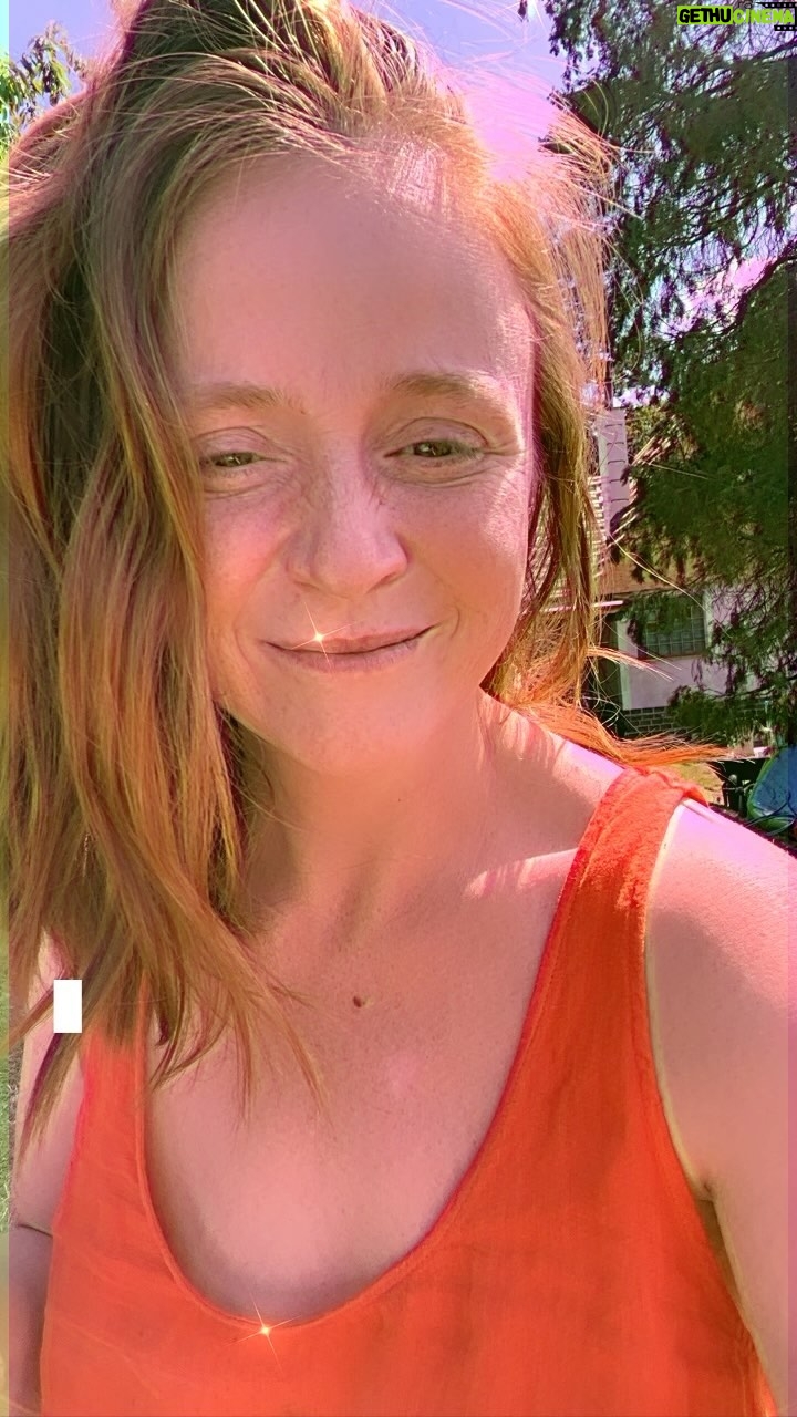 Marie Doležalová - 1.5K Likes - pusťte si to i s hudbou😀😀😀 a ten look je devadesátkový VHS, čili odteď už vím, že RETRO JAKO JÁ!!!!!