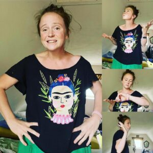 Marie Doležalová Instagram - Jsem jediná, na kterou Barbie filtr nefunguje? P.S.: Ne, ani jsem to nezkoušela. Je to pěkná sranda, ale nemyslim si, že by svět potřeboval víc Bárbín. #barbie #edice #trapka