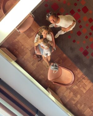 Marie Hennerez Instagram - Bribes d’été ⛱️