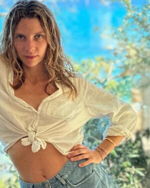 Marie Hennerez Instagram - Bribes d’été ⛱️