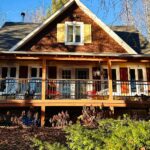 Marie-Lyne Joncas Instagram - Amis, chalet, chien! #géniesdelavitesse