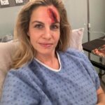 Marie-Lyne Joncas Instagram - Aye! Tourner sur Stat m’a redonné la piqûre du jeu! Tourner avec d’aussi bons acteurs/actrices et se sentir accueillie et appréciée, c’est tellement valorisant! On est chanceux d’avoir, au Québec, de l’aussi bonne TV avec si peu de moyens! Merci @mariealabbe d’avoir pensé à moi pour ce rôle aussi complexe et attachant! « Je pense que tu es capable de jouer une fille qui mange un calorifère et être crédible » J’ai tout donné! 😂 Merci à ma grande amie @genny_schmidt d’avoir pris le temps de me dire que je la touchais et que je faisais la bonne affaire. Merci à @thestephanerousseau avec qui je fais des jokes de caca d’habitude mais avec qui j’ai ressenti des belles affaires en jouant avec lui! T’es un bijou d’être humain mais aussi un acteur généreux et doux! @suzanne_clement j’ai rien d’autre à dire que: J’ai joué avec fucking SOPHIE PAQUIN MAN! T’es une Coliss de vraie je capote sur toi! Et tous les autres, ♥️♥️♥️! Cette production est remplie de gens vaillants et gentils et beaux et drôles! Beau trip, belles rencontres! Le futur me parle et me dit: t’es capable de chier du métal pis être crédible? Pourquoi tu ne jouerais pas plus? STAY TUNED! ♥️💪🏻