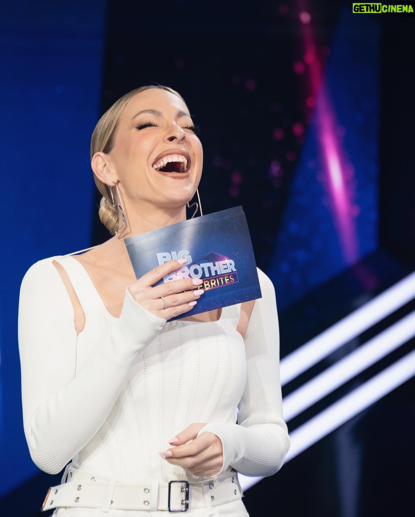 Marie-Mai Instagram - Gros dimanche pour @bigbrothercelebrites encore une fois! C’est soirée de duel pour deux évincés. Qui gagnera la contre-attaque et réintègrera la maison??? 18:30 @noovo.ca