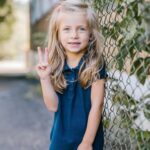 Marie-Mai Instagram – Mon beau 💎 a 6 ans aujourd’hui. 
Quel honneur de traverser la vie à ses côtés. 
Dans ses yeux, je vois l’univers au grand complet.
Bonne fête ma grande fille! 💗