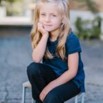 Marie-Mai Instagram – Mon beau 💎 a 6 ans aujourd’hui. 
Quel honneur de traverser la vie à ses côtés. 
Dans ses yeux, je vois l’univers au grand complet.
Bonne fête ma grande fille! 💗
