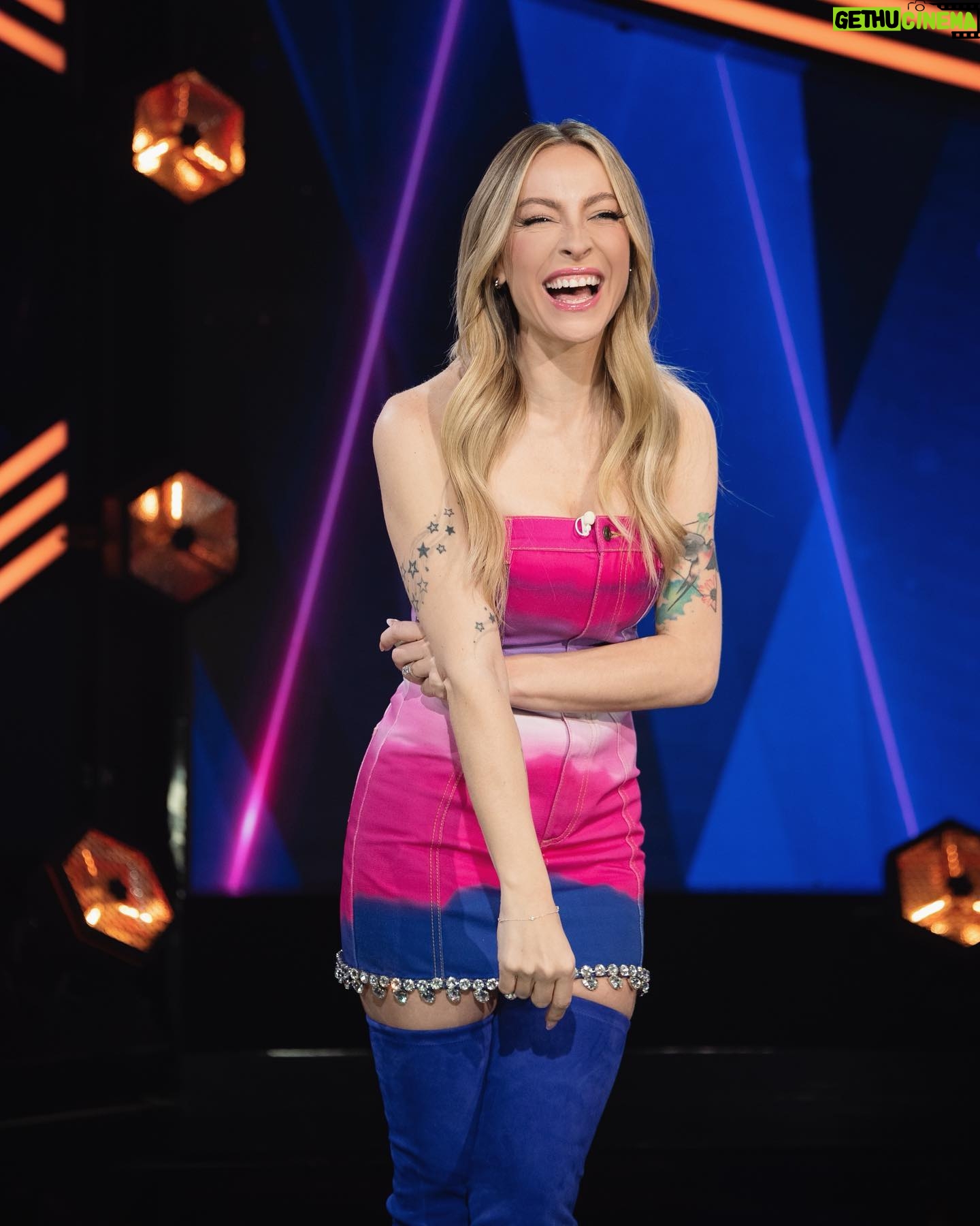 Marie-Mai - 4K Likes - Deux semaines avant la grande finale de @bigbrothecelebrites!!! Vous allez en voir de toutes les couleurs!
Une soirée haute en émotions attend nos célébrités ce soir à 18h30 sur @Noovo.ca! Qui formera le top 4?!