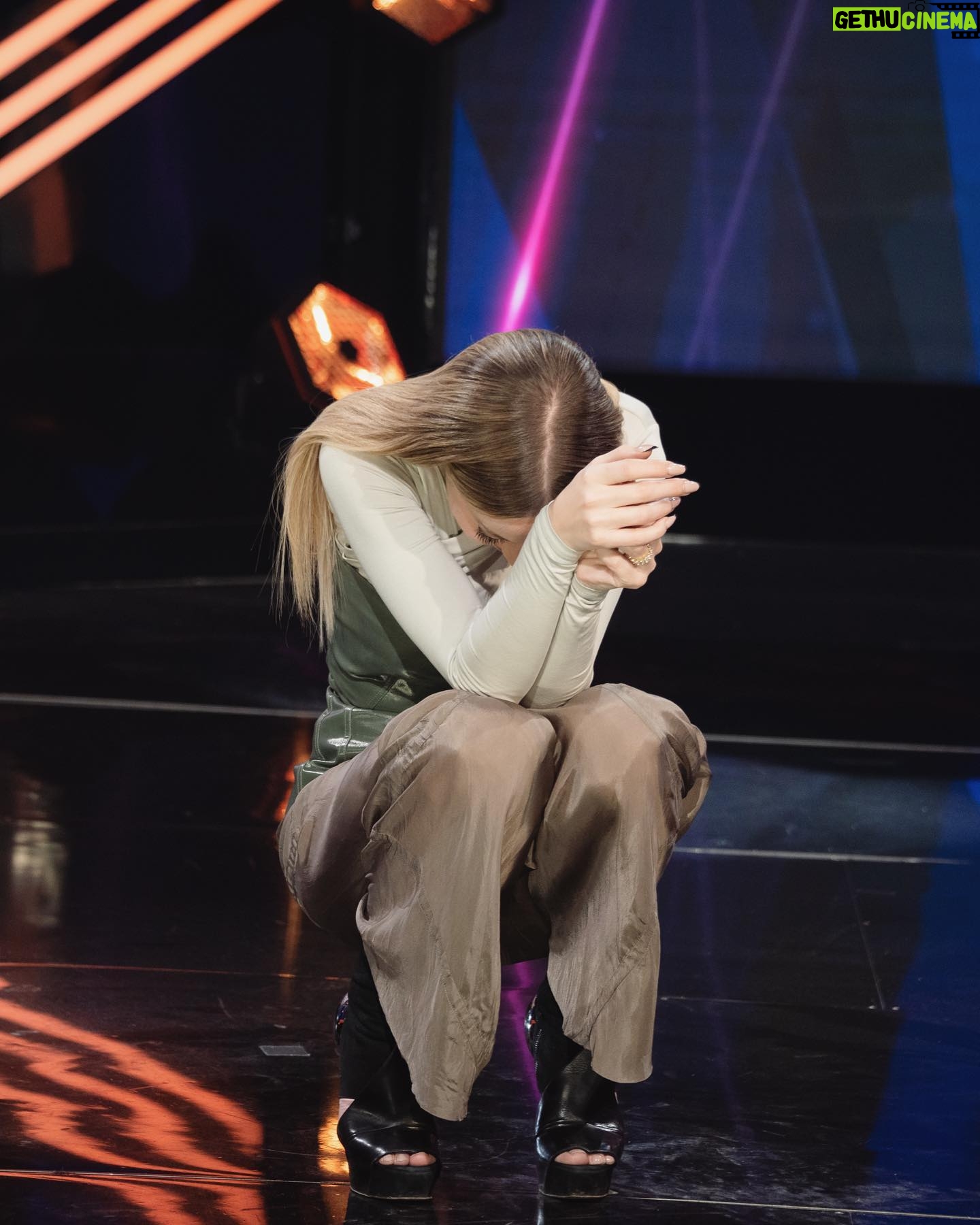 Marie-Mai Instagram - Ce soir, on vit une double élimination SURPRENANTE pour le moindre. C’est un méchant gros show qui vous attend! Manquez pas ça! @bigbrothercelebrites @noovo