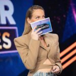 Marie-Mai Instagram - Soirée de double éviction⚡️et une réaction en chaine qui fera des vagues. Spécial de 90 minutes! L’étendue de mes expressions dit tout. @bigbrothercelebrites @noovo.ca