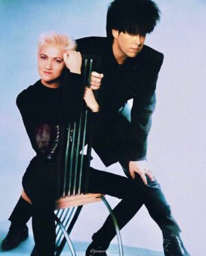 Marie Fredriksson Instagram - Hmm. January. You like? Nice hat in this pic from the early 90’s. 🎈
