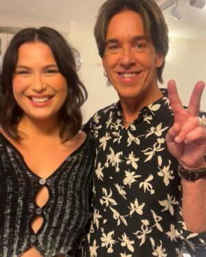 Marie Fredriksson Instagram - Amazing evening recording ”Tack för musiken”. Fab band   crew   fab host (Niklas)   wonderful Molly Hammar!🙏🙏❤️❤️