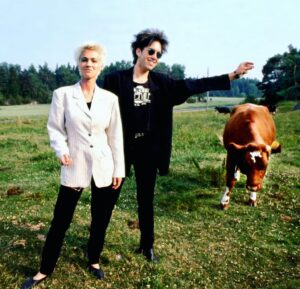 Marie Fredriksson Instagram - Found a friend in 1989. Pic by Urban Andersson.🎈🎈