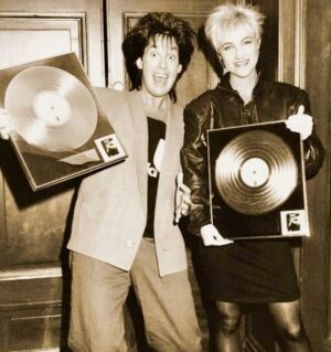 Marie Fredriksson Instagram - First gold album in Sweden 1987. Pearls of Passion. We didn’t expect that!❤️❤️❤️