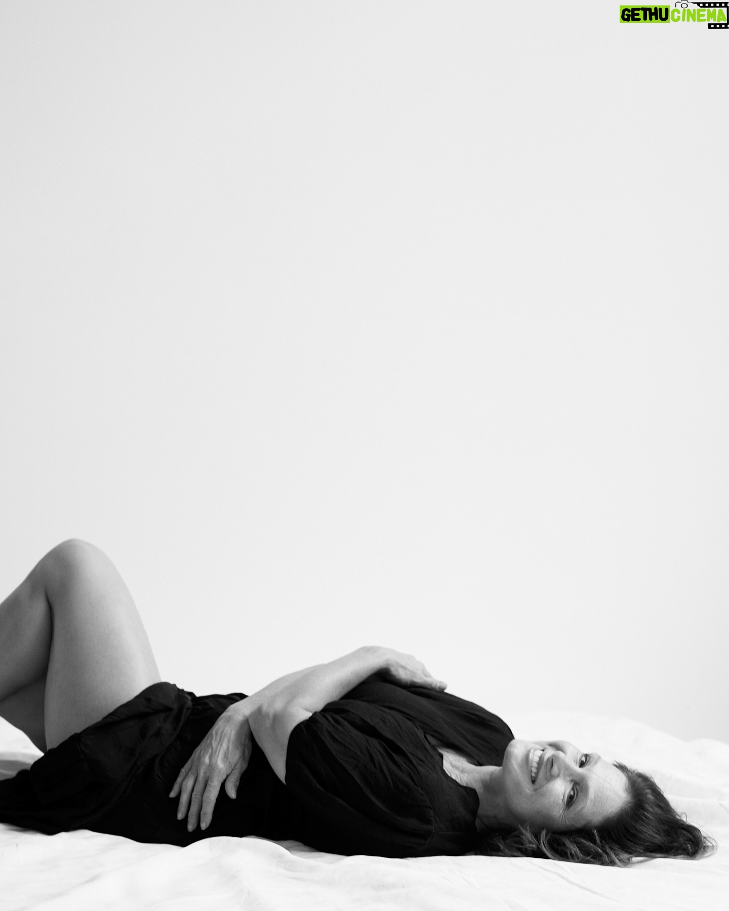 Marie Legault Instagram - New photos π by @thibaut_nadal #modelshoot #modeling #newphoto #modellife #teasing #glamour #photo #blackandwhitephotography #mannequinfemme #naturalbeauty #modefemme #model #proaging #energiepositive