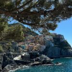Marie Legault Instagram - Une journée à découvrir les villages de Riomaggiore et de Manarola dans les Cinque Terre avec mes enfants 🇮🇹 #italie #cinqueterre #randonnée #nature #voyage #decouvertedumonde #familytravel #complicité #beautifuldestinations #jolivillage #lovelymoments