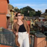 Marie Legault Instagram - Escapade à Portofino, et cette jolie terrasse…. 🤍 #italie #voyage #vacancesavecmesenfants #beautifuldestinations #beauty #soleil #jolieterrasse #portofino #train #smile #bonheur #happywoman #fitnessmotivation #fitwoman #fitfam