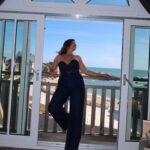 Marie Legault Instagram - Toujours cette combi-bustier 💙que j’adore 😊 #modefemme #modefeminine #combibustier #stylefashion #womanstyle #mannequinseniorfemme #proagewoman #bustier #bluejeans👖 #glamourmodel #naturelle #femalemodel #modelling #fashionstyle #chicdecontracté @virginiebth merci pour ta sélection 📷 💙