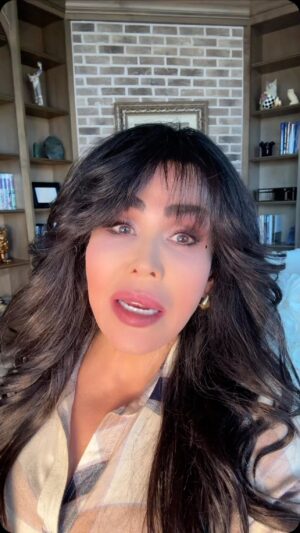 Marie Osmond Instagram - I hope you’ll join me for annual General Conference of @churchofjesuschrist Church of Jesus Christ of Latter-Day Saints on April 6th and 7th. Then, the “Osmonds Faith, Family & Fame” documentary will air again on April 6th at 1:00-2:00 pm MDT on KSL TV.
Afterwords, I’m off to our big celebration in Orlando for @CMNHospitals! It’s going to be a thank you to all of our incredible corporate sponsors that help 12 million children a year!!💕 Your dedication to your communities is stunning. Thank you @Walmart, @Costco, @OfficialPandaExpress, @Remax, @AceHardware, @DairyQueen, Credit Unions, @7Eleven, @Lovestravelstops, @MarriottHotels and more!

Remember how much I love you all!!!🥰 #palmsunday