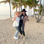 Marie Osmond Instagram - Happy Birthday to the best executive assistant and dear friend on the planet, @lorraine_wheeler!!!🎊🎉🥰 I love you, my Lala!!💕💖⭕️❌⭕️❌