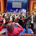 Marie Osmond Instagram - We had a great group at our VIP soundcheck last week in Rhode Island!!🥰 Because we try not to get sick on the road, we don’t do one on one photos--we take a group photo!💕 So I went to the back of the group so our photo could be taken from stage. I noticed that everyone had their cell phones out taking selfies with us behind them. It was fantastic!!😝