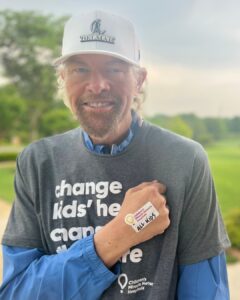 Marie Osmond Instagram - @TobyKeith was one of the greatest guys I knew and his heart was bigger than the universe.🤍🤍 This is one of the last things he did to help all our kids at @cmnhospitals! Rest in peace, Toby. You will be greatly missed…🕊️